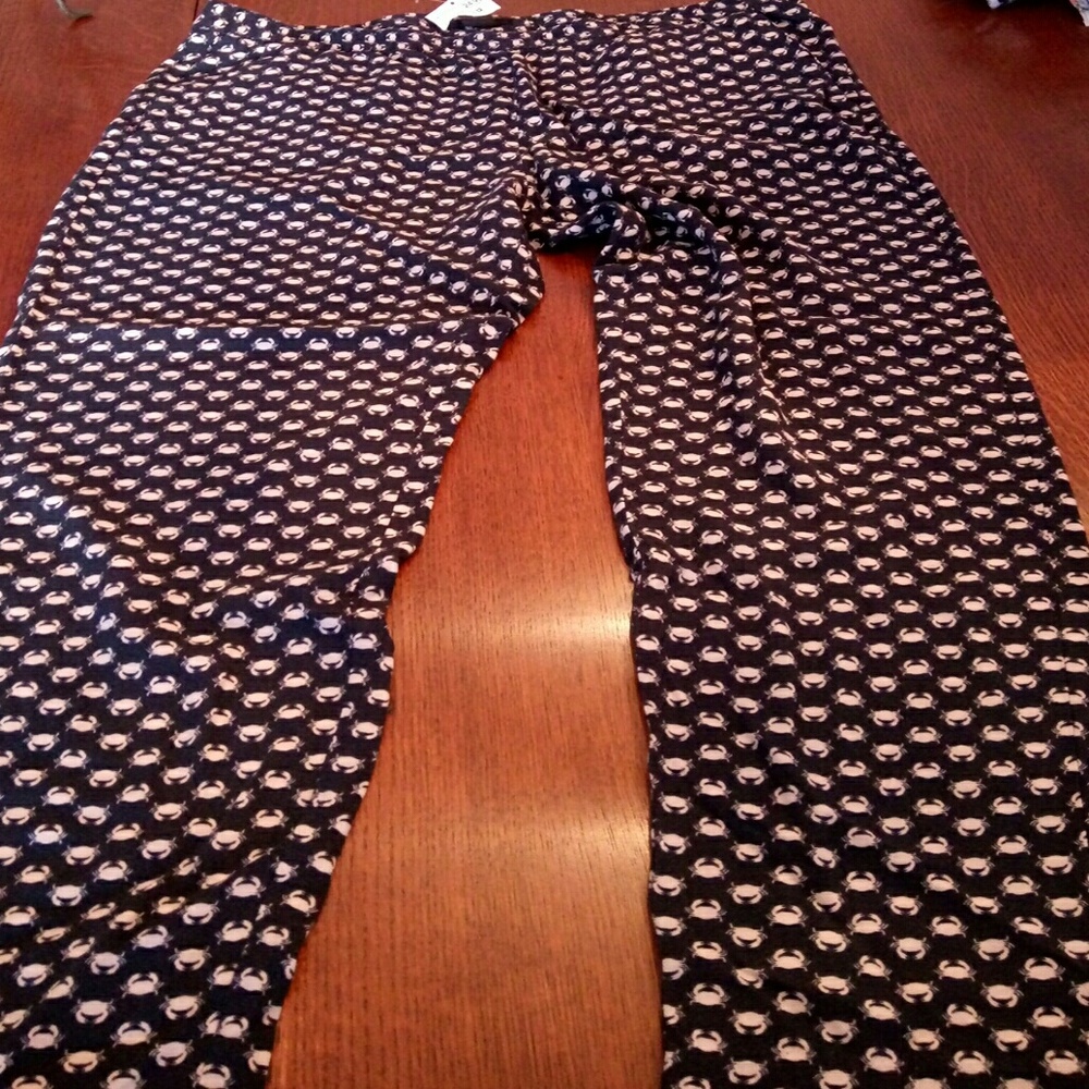 Adorable Summer Pants with Crab Graphic Print